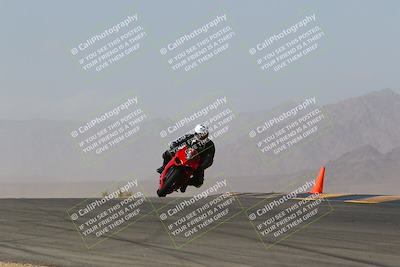 media/Mar-28-2022-Superbike Trackdays (Mon) [[b8603d0f67]]/Open Track Time/Turn 9/